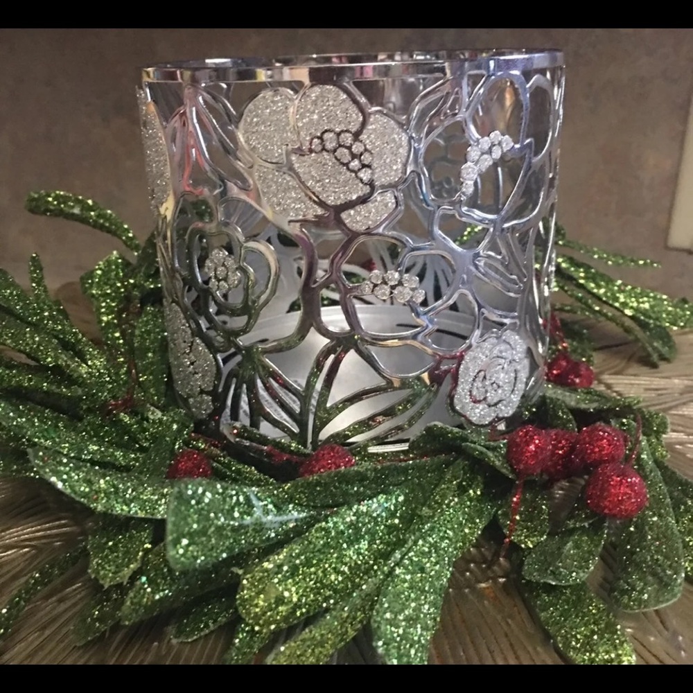 Bath and Body Works candle holder Rose